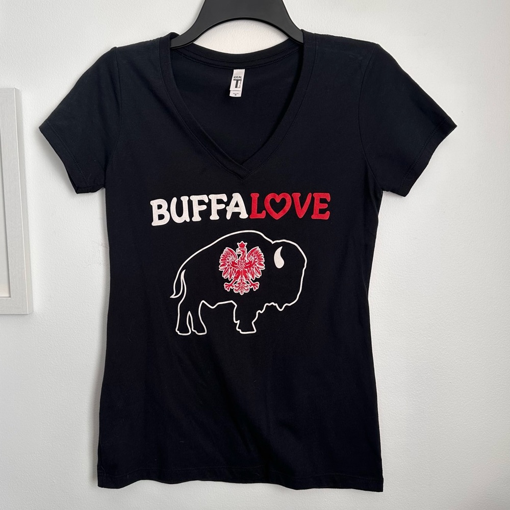 Buffalove Polish V-Neck tee shirt. Buffalo, NY polish tee shirt.